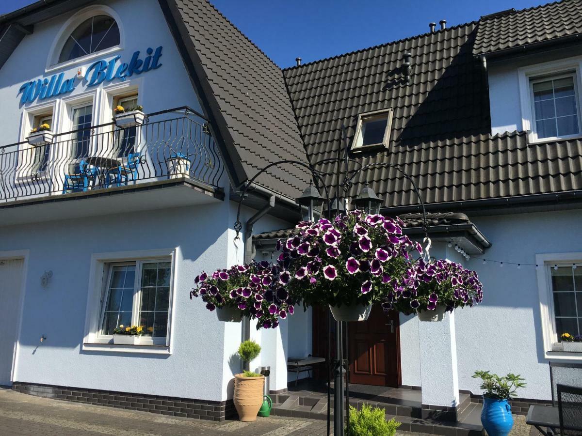 Willa Blekit Ustka Exterior foto